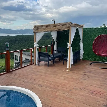 Lodge World Glamping *